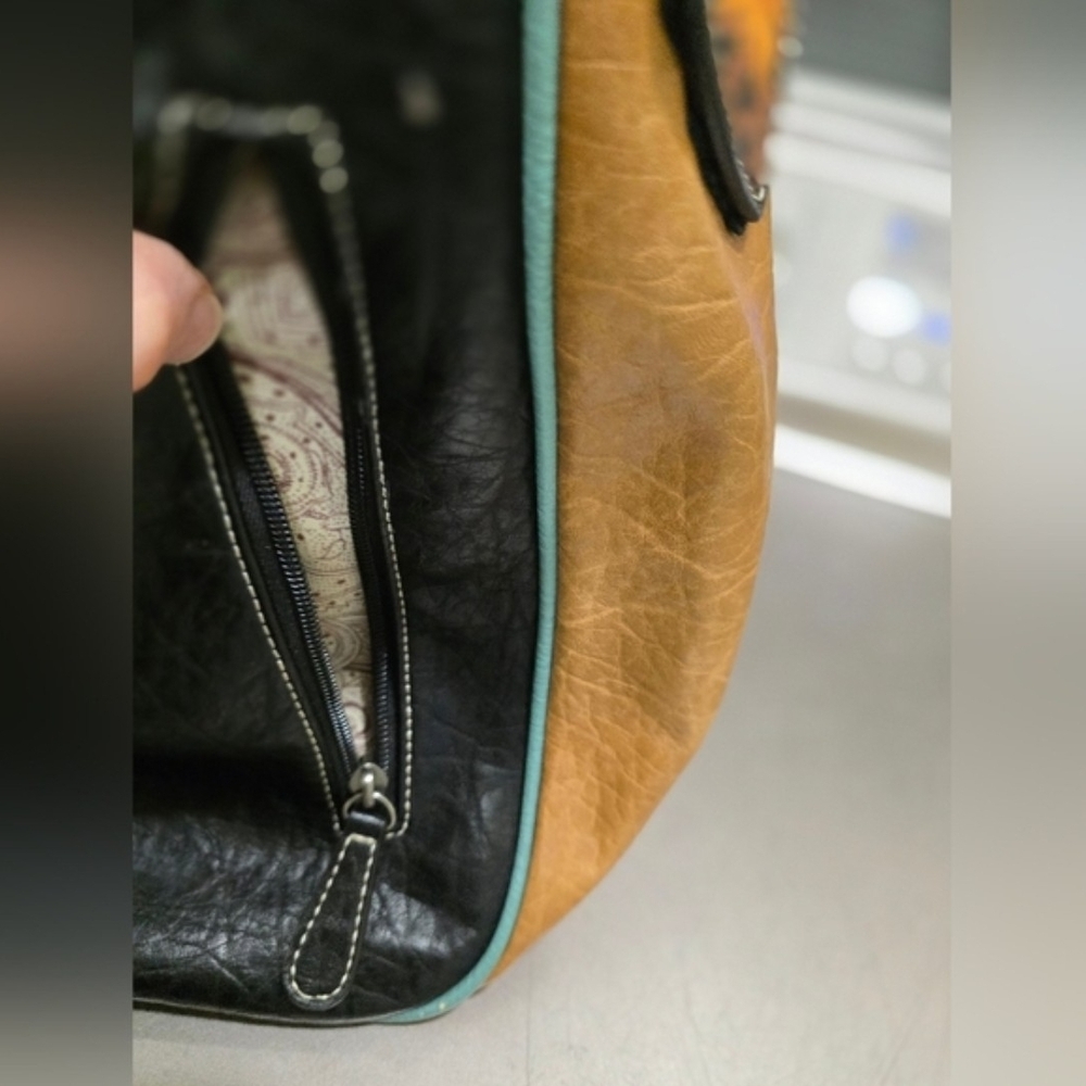 Woman's Black/Brown Leather- Like Purse With Flowers On Handles, Size 21x12x5 - Picture 6 of 12